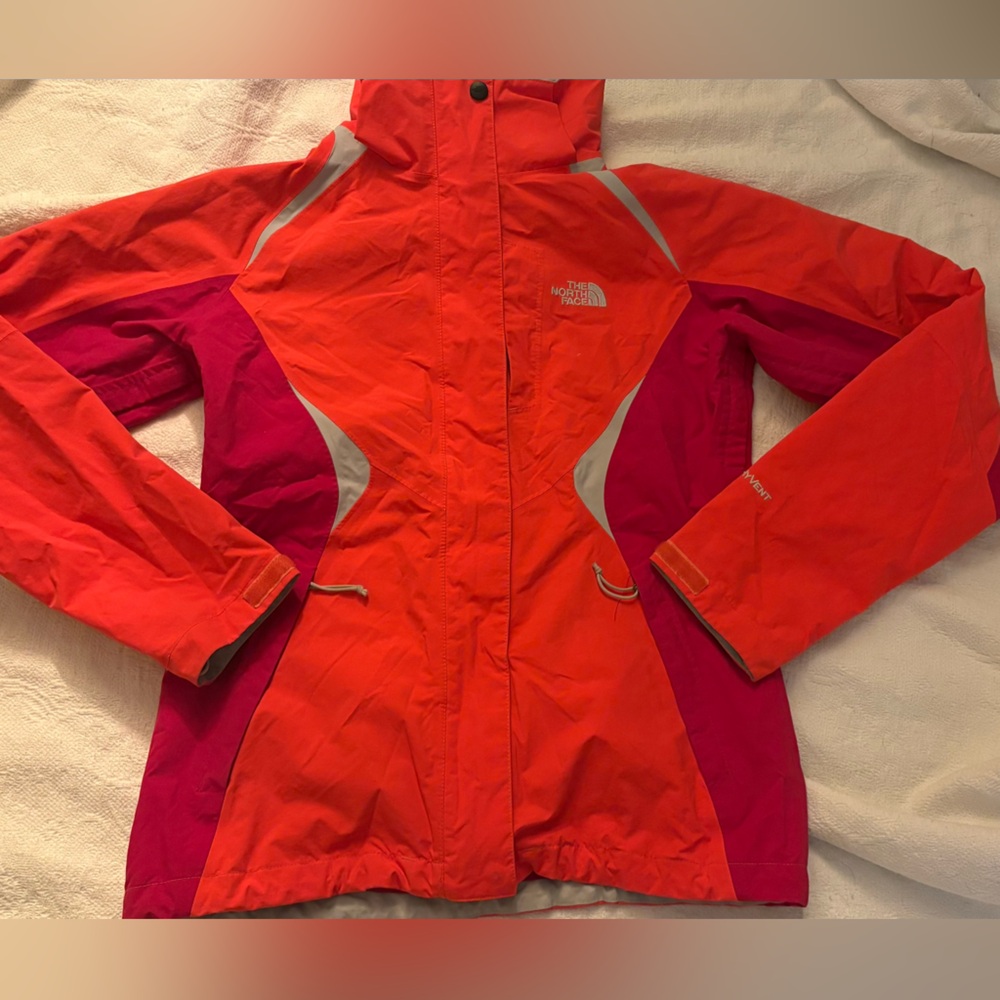 The North Face Women's Vibrant Jacket - Orange & Pink